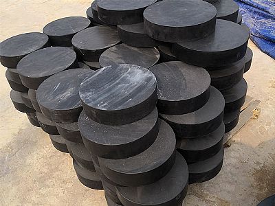 大名县板式橡胶支座由若干层橡胶片与薄钢板经加压硫化